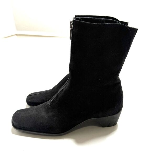 Aquatalia Marvin K Women’s 9.5 Black Boots Ankle Bootie Square Toe Suede Leather - Picture 2 of 13